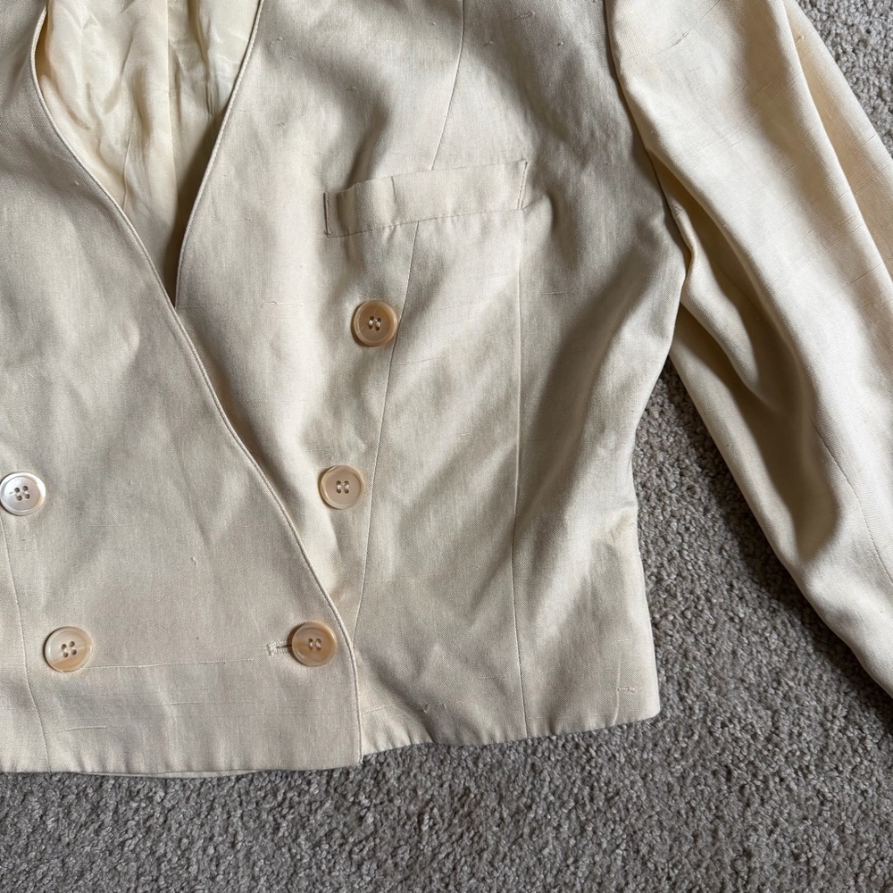 VTG ~ 1980s ~ Anne Klein II ~ Cream Double Breasted Cropped Blazer ~ Size 14 - Picture 4 of 7